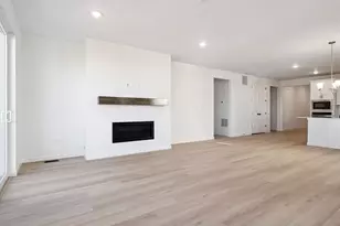 25161 E Evans Dr, Aurora, CO 80018 - Photo 5