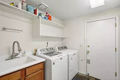 4697 S Flanders Way, Aurora, CO 80015 - Photo 25