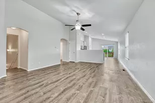 3669 Amber Sun Cir, Castle Rock, CO 80108 - Photo 3