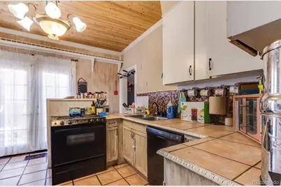 309 Kansas Avenue, Walsenburg, CO 81089 - Photo 7