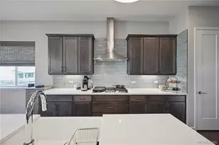 22537 E Swallow Pl, Aurora, CO 80016 - Photo 9