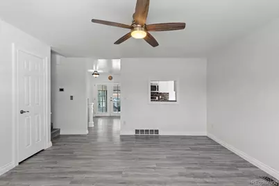 659 S Newark Court, Aurora, CO 80012 - Photo 5