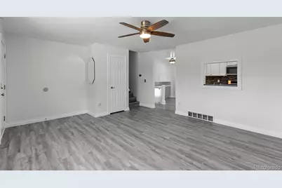 659 S Newark Court, Aurora, CO 80012 - Photo 7