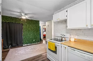 1927 Cathay Ct, Aurora, CO 80011 - Photo 17