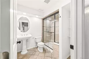 5247 S Riviera Cir, Aurora, CO 80015 - Photo 37