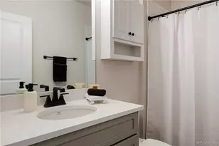 7140 S Vandriver Way, Aurora, CO 80016 - Photo 33