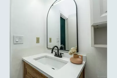 1410 S Vaughn Circle, Aurora, CO 80012 - Photo 23