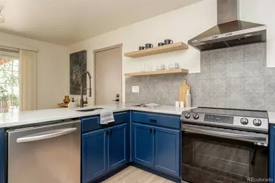 1410 S Vaughn Circle, Aurora, CO 80012 - Photo 13