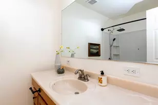 1410 S Vaughn Cir, Aurora, CO 80012 - Photo 19