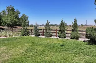 24871 E Ontario Dr, Aurora, CO 80016 - Photo 5