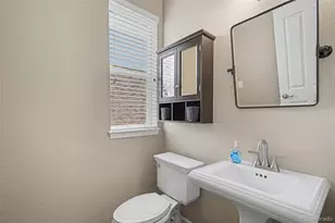 24871 E Ontario Dr, Aurora, CO 80016 - Photo 17