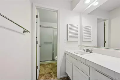 82 S Eagle Circle, Aurora, CO 80012 - Photo 15