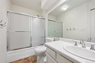 82 S Eagle Cir, Aurora, CO 80012 - Photo 19