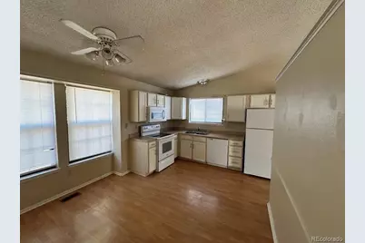 5704 W 75th Avenue, Arvada, CO 80003 - Photo 7