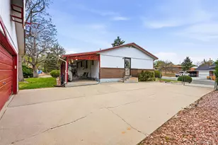 54 Leona Dr, Denver, CO 80221 - Photo 39