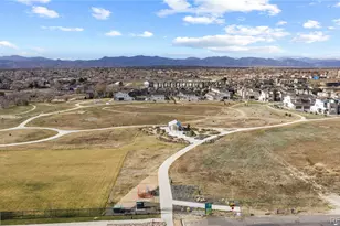 6771 Raritan Dr, Denver, CO 80221 - Photo 49