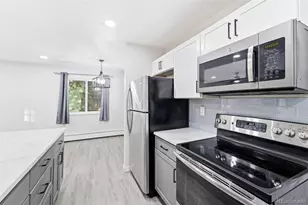 92 N Newark St, Aurora, CO 80012 - Photo 13