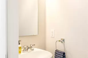948 S Pearl St, Denver, CO 80209 - Photo 25