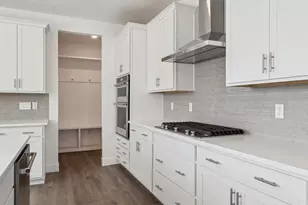 898 Eastport Dr, Berthoud, CO 80513 - Photo 7