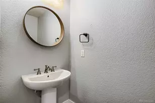 1149 S Logan St, Denver, CO 80210 - Photo 19