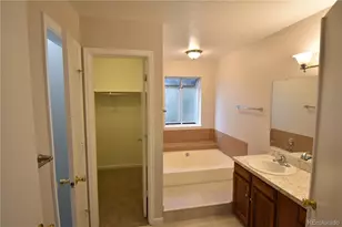 471 S Kingston Cir, Aurora, CO 80012 - Photo 25
