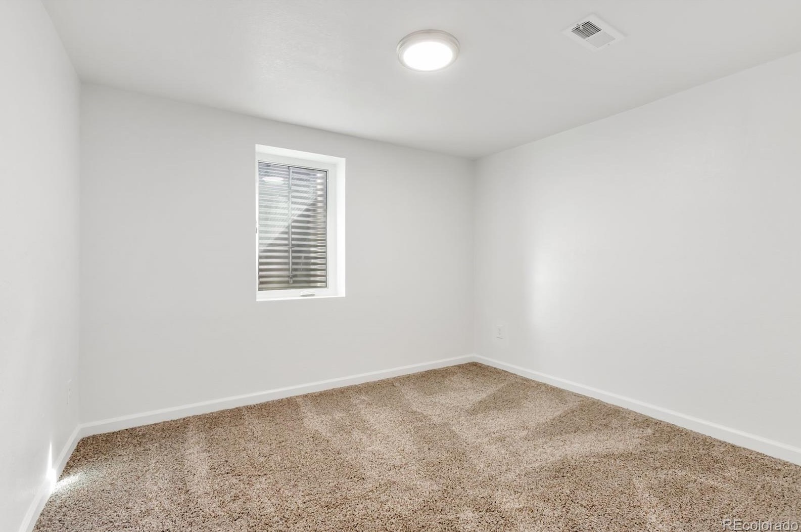 3090 Worchester St, Denver CO  80011-2025 exterior