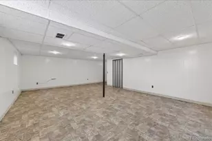 5465 S Kirk Cir, Centennial, CO 80015 - Photo 33