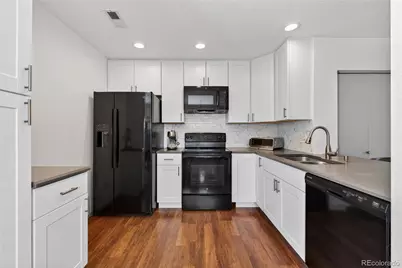 3688 Dexter Court, Denver, CO 80207 - Photo 9