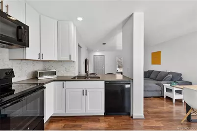 3688 Dexter Court, Denver, CO 80207 - Photo 9
