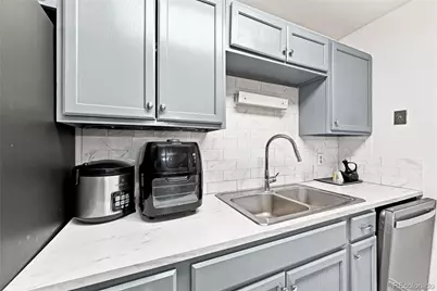 147 Paris Circle, Aurora, CO 80011 - Photo 7