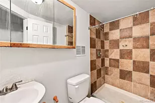 147 Paris Cir, Aurora, CO 80011 - Photo 23