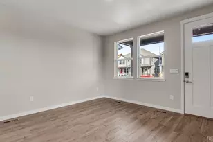 22524 E 6th Pl, Aurora, CO 80018 - Photo 5