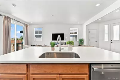 3471 N Buchanan Way, Aurora, CO 80019 - Photo 7