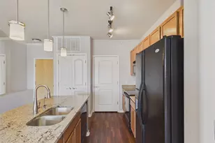 10184 Park Meadows Dr, Lone Tree, CO 80124 - Photo 7