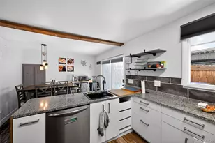 7981 W Glasgow Pl, Littleton, CO 80128 - Photo 9