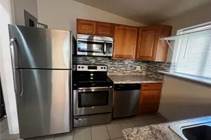 1932 Dallas St, Aurora, CO 80010 - Photo 7