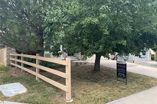 5593 S Valdai Way, Aurora, CO 80015 - Photo 5