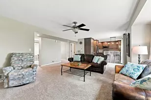 15655 Gadsden Dr, Brighton, CO 80603 - Photo 9