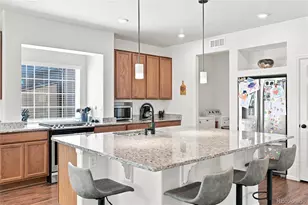58 S Oak Hill Ct, Aurora, CO 80018 - Photo 5