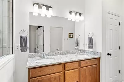 58 S Oak Hill Court, Aurora, CO 80018 - Photo 23