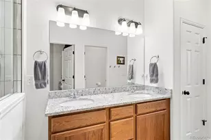 58 S Oak Hill Ct, Aurora, CO 80018 - Photo 23