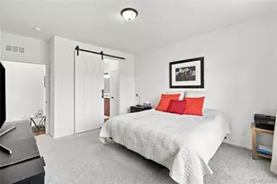 58 S Oak Hill Ct, Aurora, CO 80018 - Photo 19