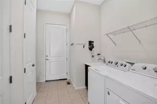 8270 S Jackson Gap Ct, Aurora, CO 80016 - Photo 23