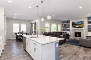 6807 S Riverwood Way, Aurora, CO 80016 - Photo 7