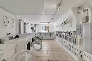 1045 N Clarkson St, Denver, CO 80218 - Photo 23