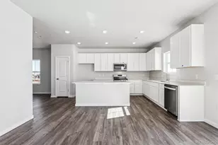 9424 Danube St, Commerce City, CO 80022 - Photo 7