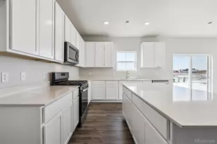 9424 Danube St, Commerce City, CO 80022 - Photo 3