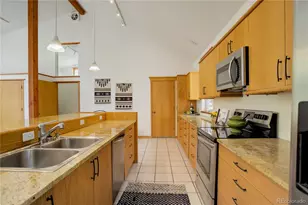 11220 S Deer Creek Rd, Littleton, CO 80127 - Photo 13