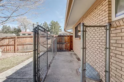 3701 S Peach Way, Denver, CO 80237 - Photo 43