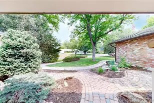 11 Robincrest Ln, Littleton, CO 80123 - Photo 29